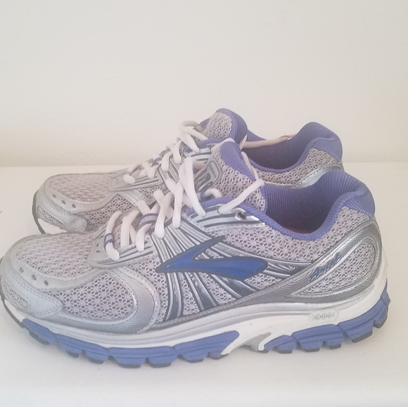 brooks ariel 12